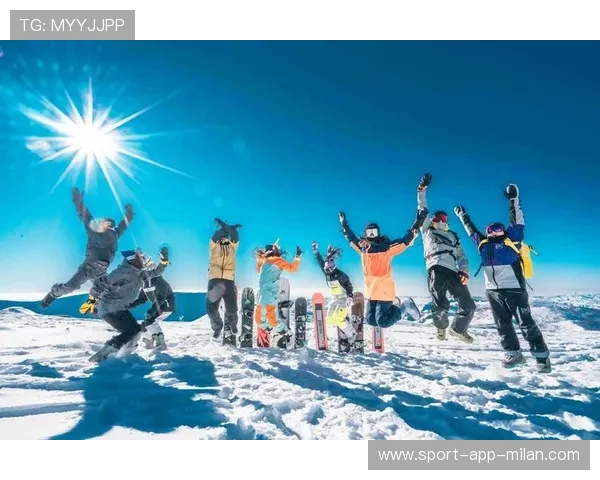 世界滑雪巡回赛在新雪场举办首站赛事，世界滑雪锦标赛视频